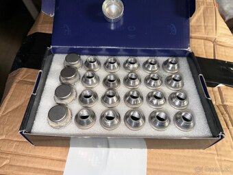 VW Amarok Ford Ranger original sada 20” - 9