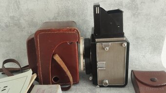 Starý fotoaparat Flexaret s příslušenstvím - 9