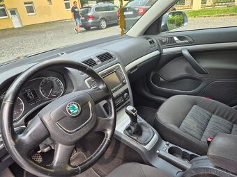 Škoda Octavia 1.2 TSI Ambiente 110 000KM - 9