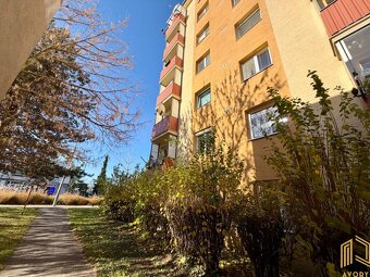 REZERVOVANÝ/ NA PREDAJ 3 - IZB. BYT s BALKÓNOM, SENICA - 9