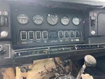 Jaguar E-type coupe 1970 Series II - 9