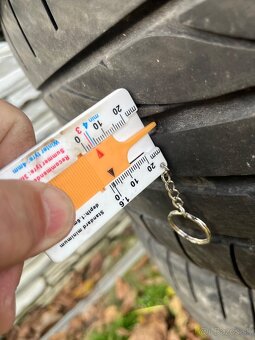 Predám letné pneu - 9