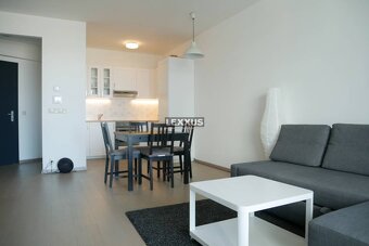 | zariadený 2i byt s loggiou a garážou, vedľa Eurovea, BA I - 9