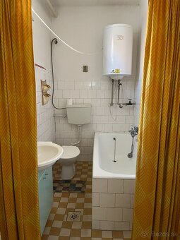 DOM NA PREDAJ v Kolárove , info: 0908 740 575 - 9