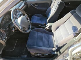 Honda Civic 1.5 Vtec - 9