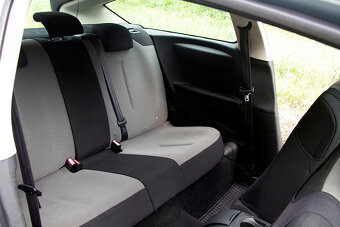 Citroën C4 1.6i 16V Coupe - 9