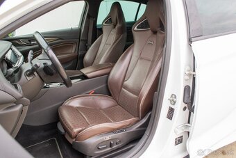 Opel Insignia GSI 2.0 CDTI BiTURBO 210k S S 4x4 AT8 - 9