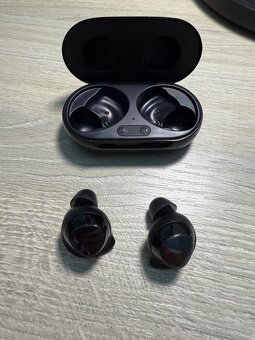 Samsung galaxy buds+ - 9