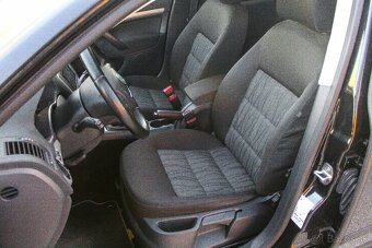 Škoda Octavia Combi 2.0 TDI 4x4 Elegance - 9