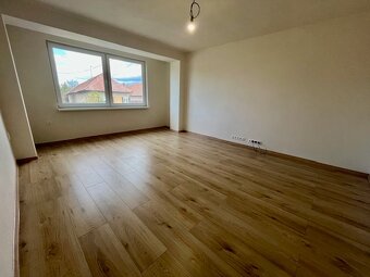 2-generačný dom v Branči so všetkými inžinierskymi sieťami - 9