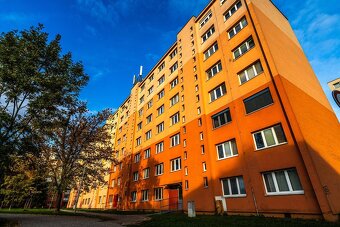 POVAŽSKÁ - 2izbový byt, 4.p, východ/západ,TOP lokalita - 9