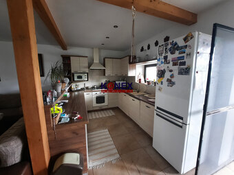 MODERNÝ RODINNÝ DOM v mestskej časti TOPOĽANY - 9