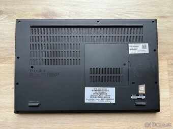 Lenovo ThinkPad P15 Gen1 15.6" i7-10850H/32GB/512/T1000-4GB - 9