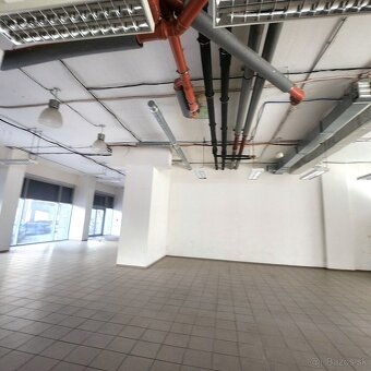 PRENÁJOM-Obchodné priestory 335 m2 s výkladmi do ulice-BA II - 9