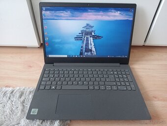 predám Lenovo V15-IIL / Intel core i5 / 20gb ram / ssd - 9