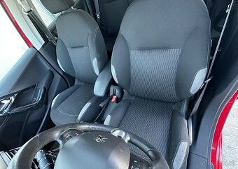 Peugeot 208 1.4 HDi Style, kupované na Slovensku - 9