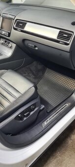 VW Touareg 3,0 facelift - 9