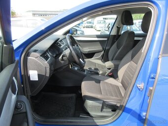 Škoda Octavia Combi 2.0 TDI Ambition DSG 4x4 s odp. DPH - 9