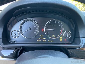 BMW Rad 5 . F10 525D 3.0l - 9