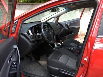 Kia ceed 1,4 cvvt 73kw 6m MY2015 GOLD - 9