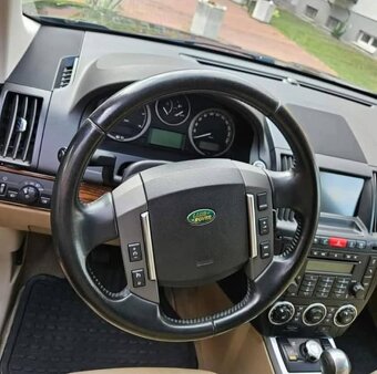 Land Rover Freelander II - 9