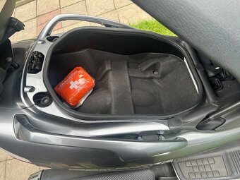 Suzuki burgman 650 Executive - 9