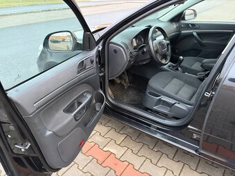 Škoda Octavia II 1.6 TDi 77kw navigace - 9