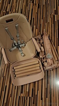 detská jedálenská stolicka ružová - 9