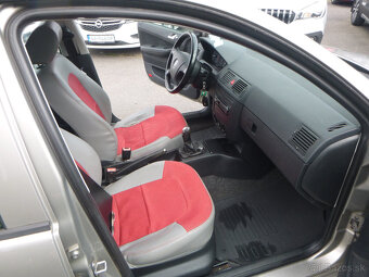 Škoda Fabia Combi 1,2i 12v 2007 - 9