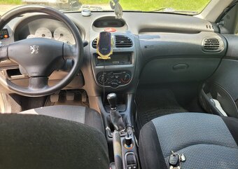 Predám Peugeot 206 - 9