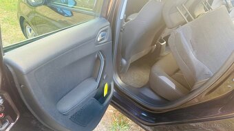 Peugeot 208 1.4HDI - 9
