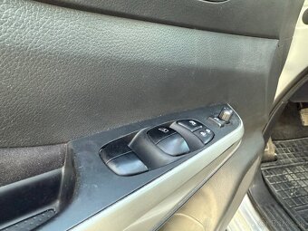 Nissan Navara DoubleCab dCi 190 Tekna 6st.Manual - 9