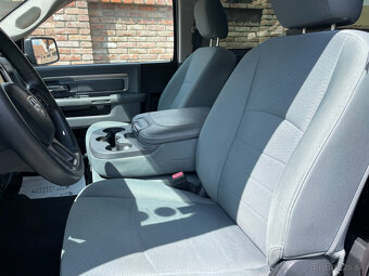 DODGE RAM 1500 5.7 HEMI EXPRESS REGULAR CAB 4X4 8stup. - 9