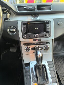Volkswagen Passat Combi 2.0 TDI - 9