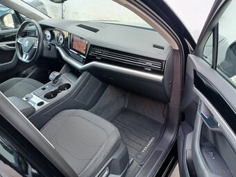 VW Touareg 3.0 V6 TDI SCR 170 kW/231k AT8 - 9