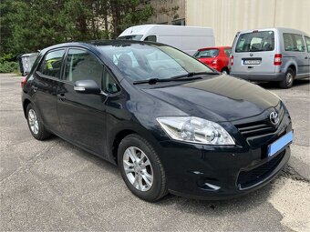 Toyota Auris - 9