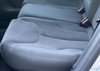 Volkswagen Passat 2.0TDi 103kw KLIMA TEMPOMAT nafta manuál - 9