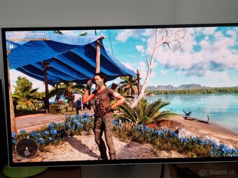 27" Samsung Odyssey OLED G6 - 9