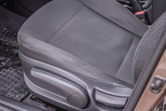 Hyundai i20 1.2i 16V Go, 62kW, M5 - 9