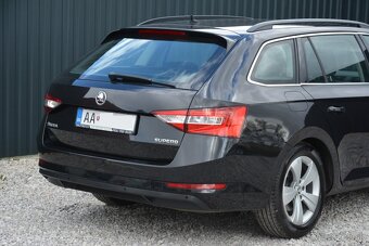 Škoda Superb Combi 2.00 TDI DSG STyle - 9