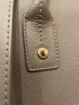 Sivá kožená kabelka Furla - 9