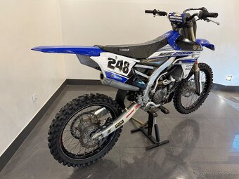 Yamaha yzf 250 - 9
