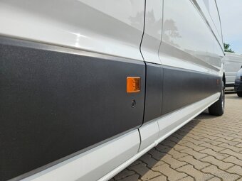 Volkswagen Crafter L3H2 7 miestne 2.0TDI 140hp - 2019 - 9