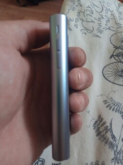 Predám elektrickú cigaretu značky glo - 9