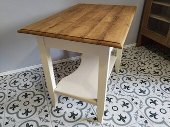 Starý stůl po renovaci - 9