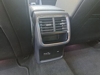 Škoda Octavia Combi 4 Premium DSG - 9