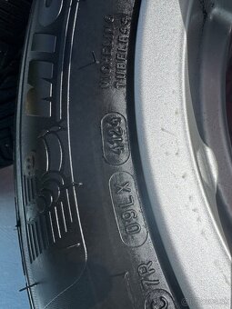 5x112 6.5J et46 205/60R16 Dezent disky a Michelin zimné pneu - 9