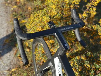 Predám cestný bicykel COLNAGO V3Rs 54s (56) - 9