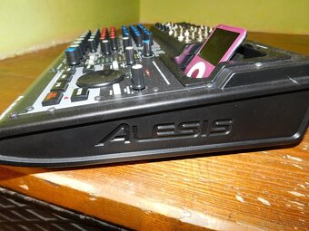 Alesis iMultiMix 8 USB - 9