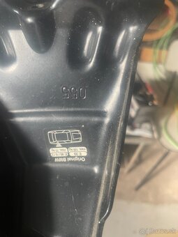 Predám originálne strešné nosiče BMW na E46 alebo E39 - 9